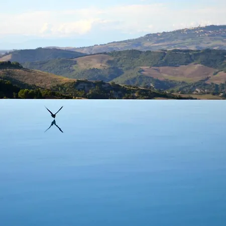 アパート Urlaub, Wo Toskana Noch Authentisch Ist - Rustico Aus 16jh Mit Infinity Pool ポマランチェ